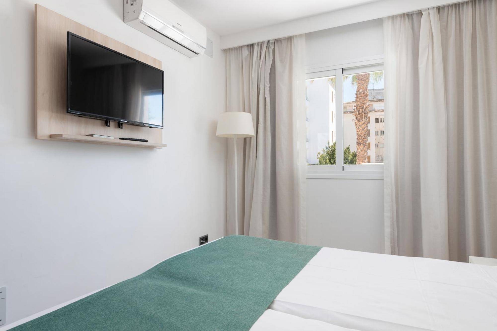 Olive Beach Apartamentos Port de Alcudia  Exteriör bild